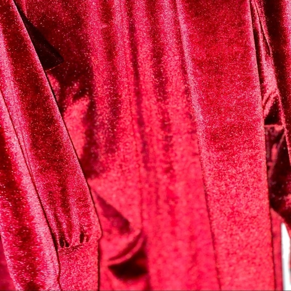Laina Rauma burgundy velvet velour lounge suit set - Picture 4 of 16